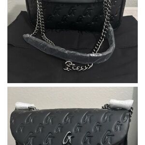 *SOLD* Sleek Black Crossbody Bag with Quilted Design